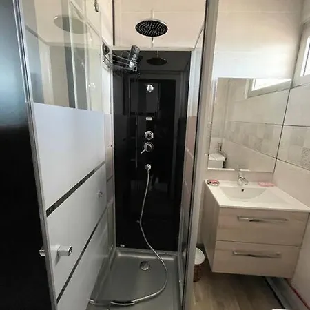 Apartment Joli 1ere Ligne Avec Parking Prive Palavas-les-Flots